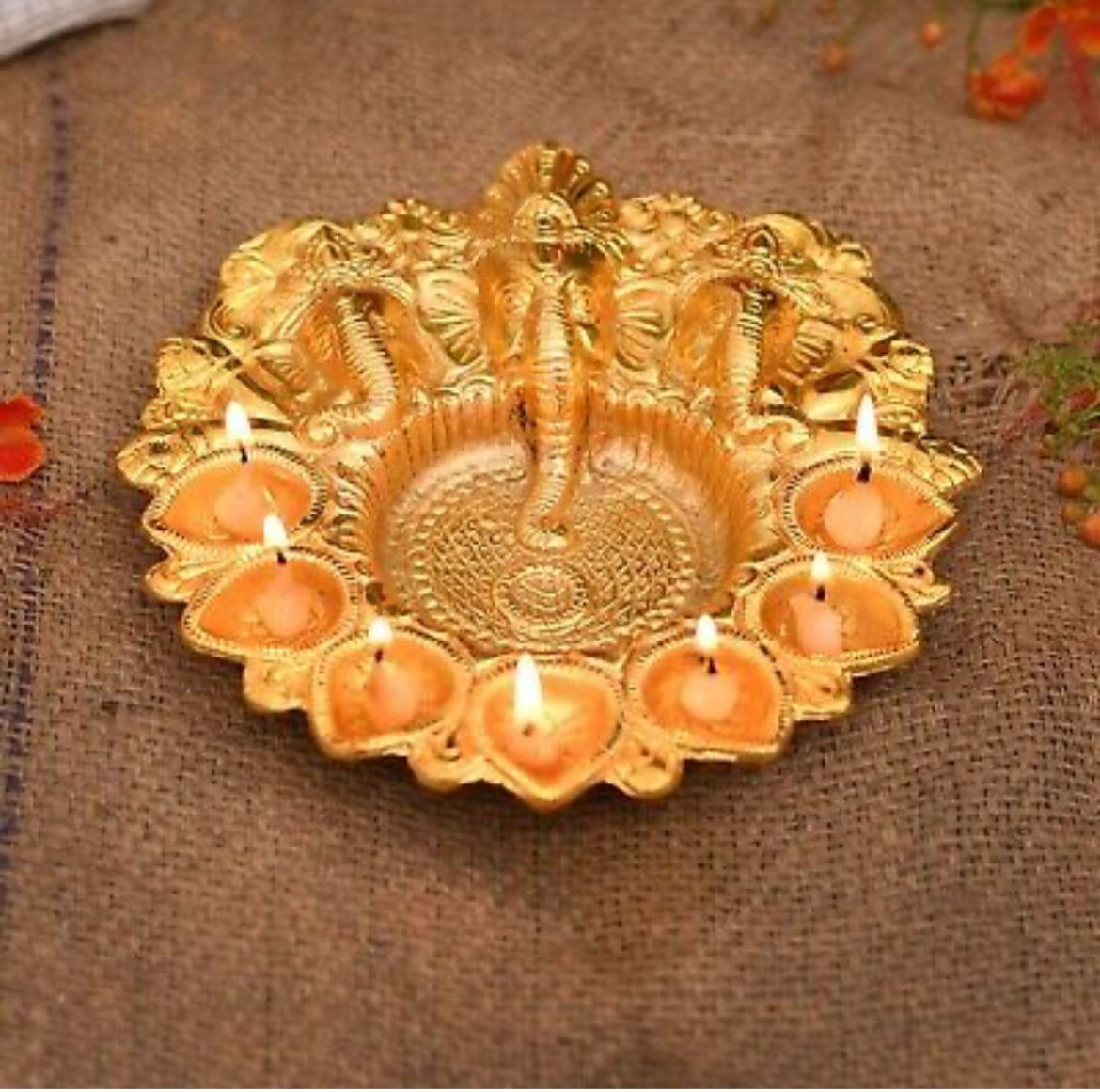 Metal Plate Puja Thali: 3 Ganesha & 7 Diya - Image 3